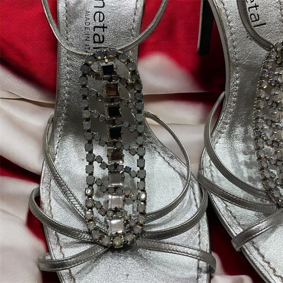Gunmetal Rhinestone and Silver Evening Heels, Beautiful, Sz 8.5 / 39 - Picture 4 of 16